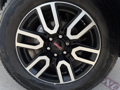 2022 GMC Yukon AT4