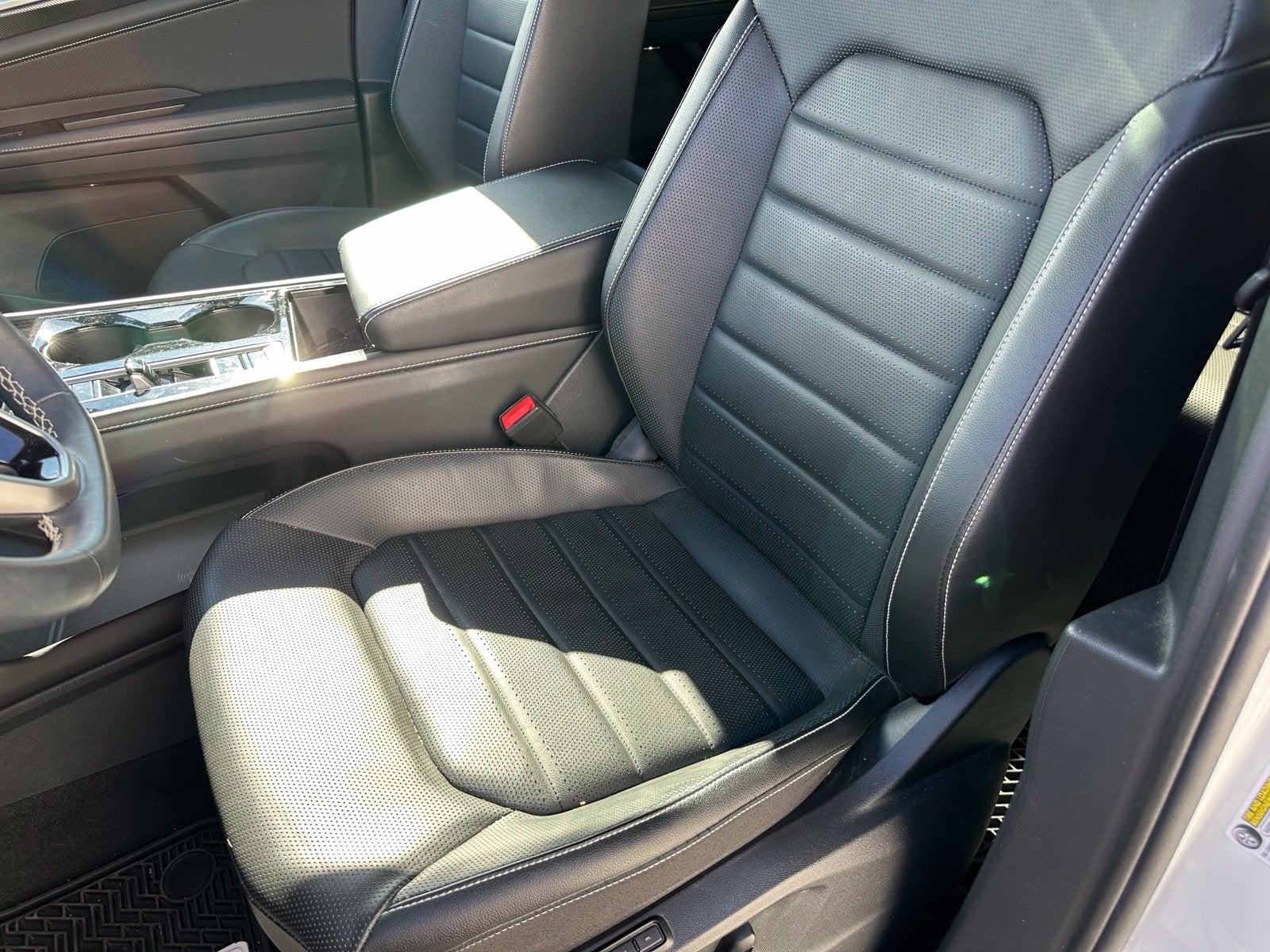 2024 Volkswagen Atlas Cross Sport 2.0T SEL