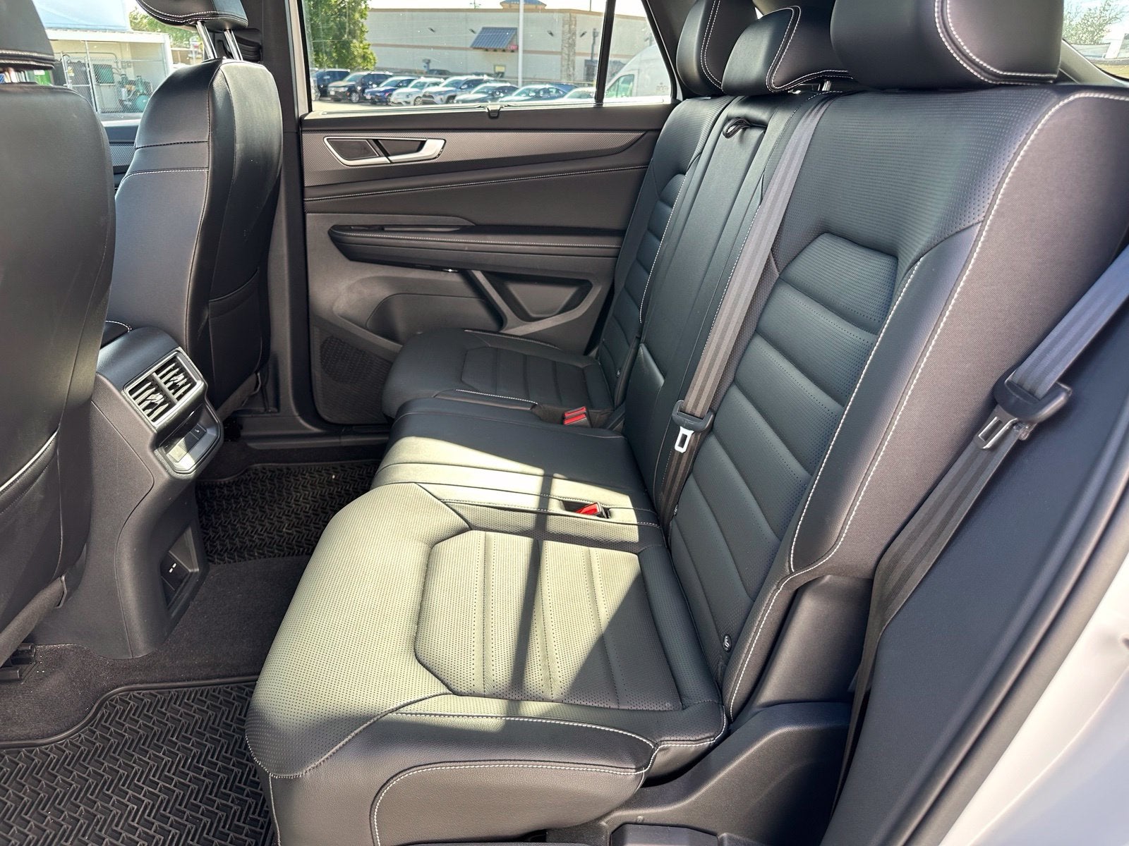 2024 Volkswagen Atlas Cross Sport 2.0T SEL