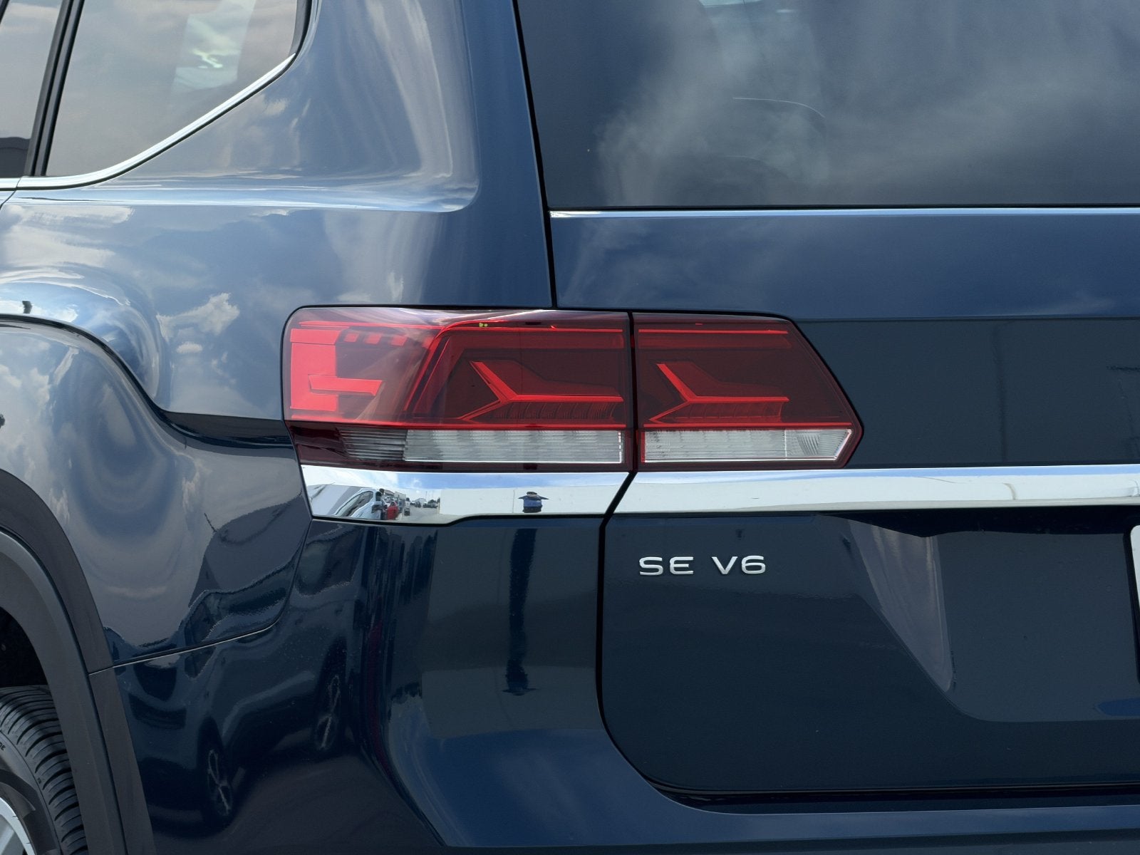 2023 Volkswagen Atlas 3.6L V6 SE w/Technology