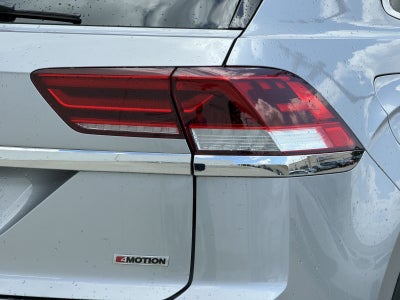 2022 Volkswagen Atlas Cross Sport 3.6L V6 SEL R-Line