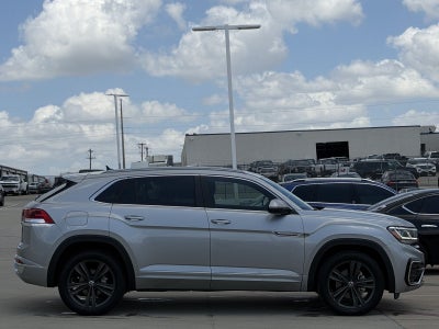 2022 Volkswagen Atlas Cross Sport 3.6L V6 SEL R-Line