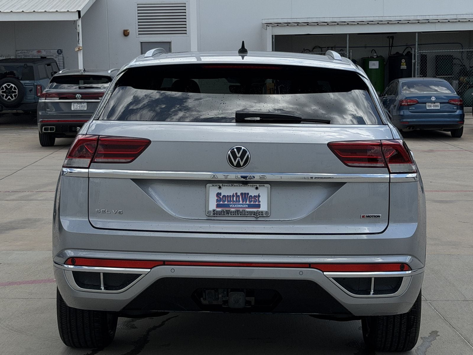 2022 Volkswagen Atlas Cross Sport 3.6L V6 SEL R-Line