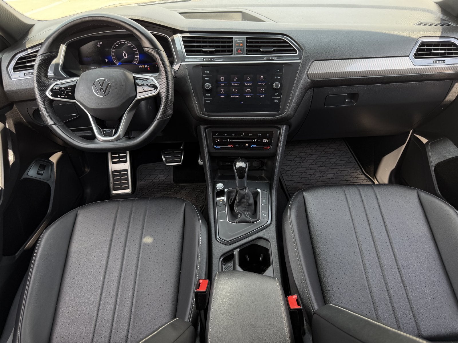 2024 Volkswagen Tiguan 2.0T SE R-Line Black