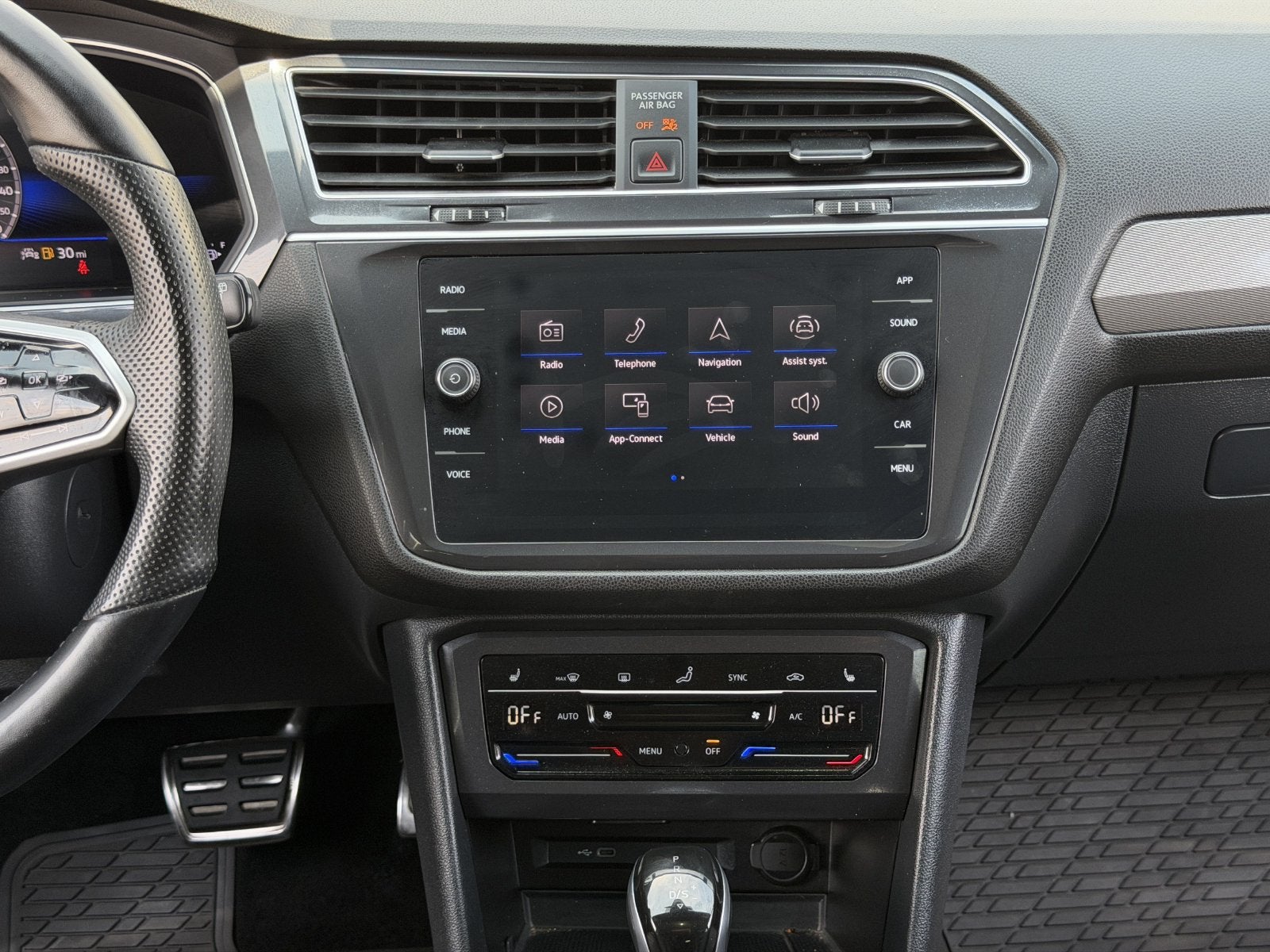 2024 Volkswagen Tiguan 2.0T SE R-Line Black