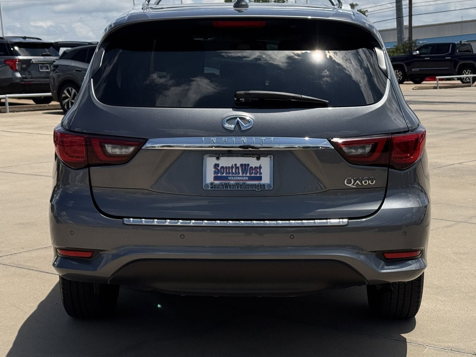 2019 INFINITI QX60 LUXE