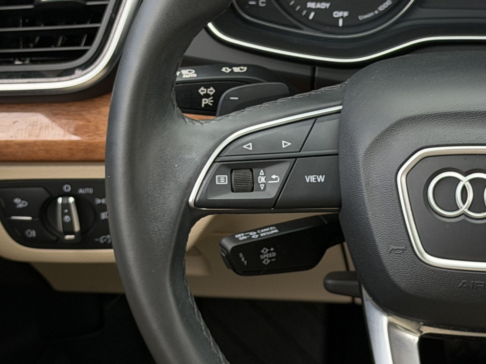 2022 Audi Q5 45 S line Premium quattro
