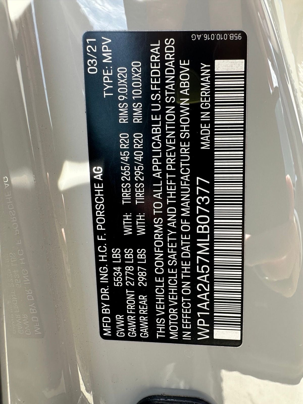2021 Porsche Macan Base