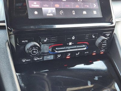 2025 Jeep Grand Cherokee Laredo 4x2