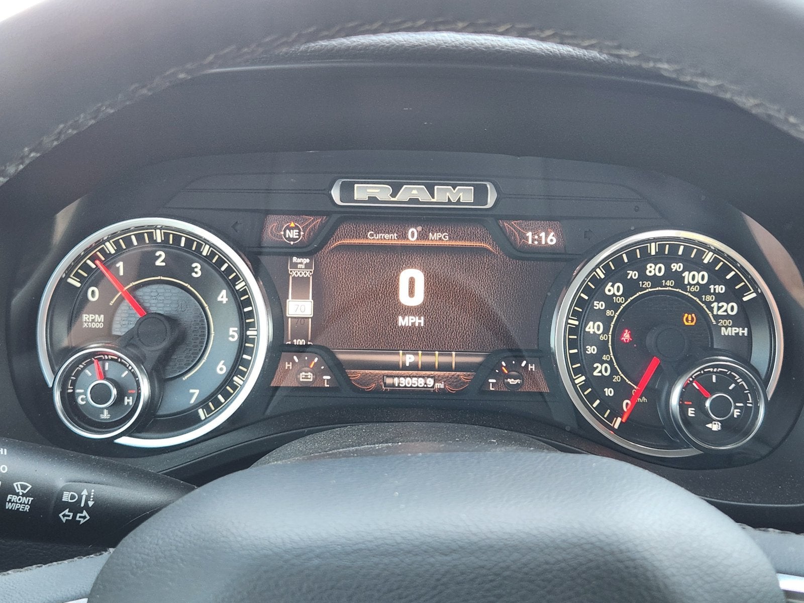 2025 RAM Ram 1500 Laramie Crew Cab 4x4 5'7' Box