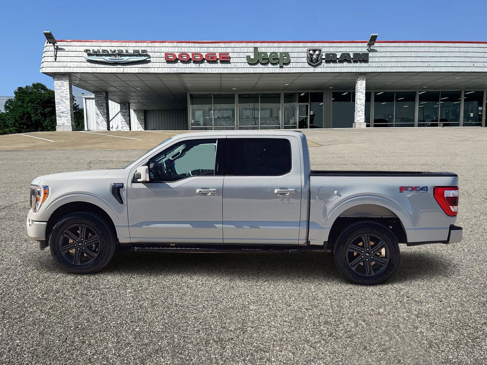2023 Ford F-150 LARIAT