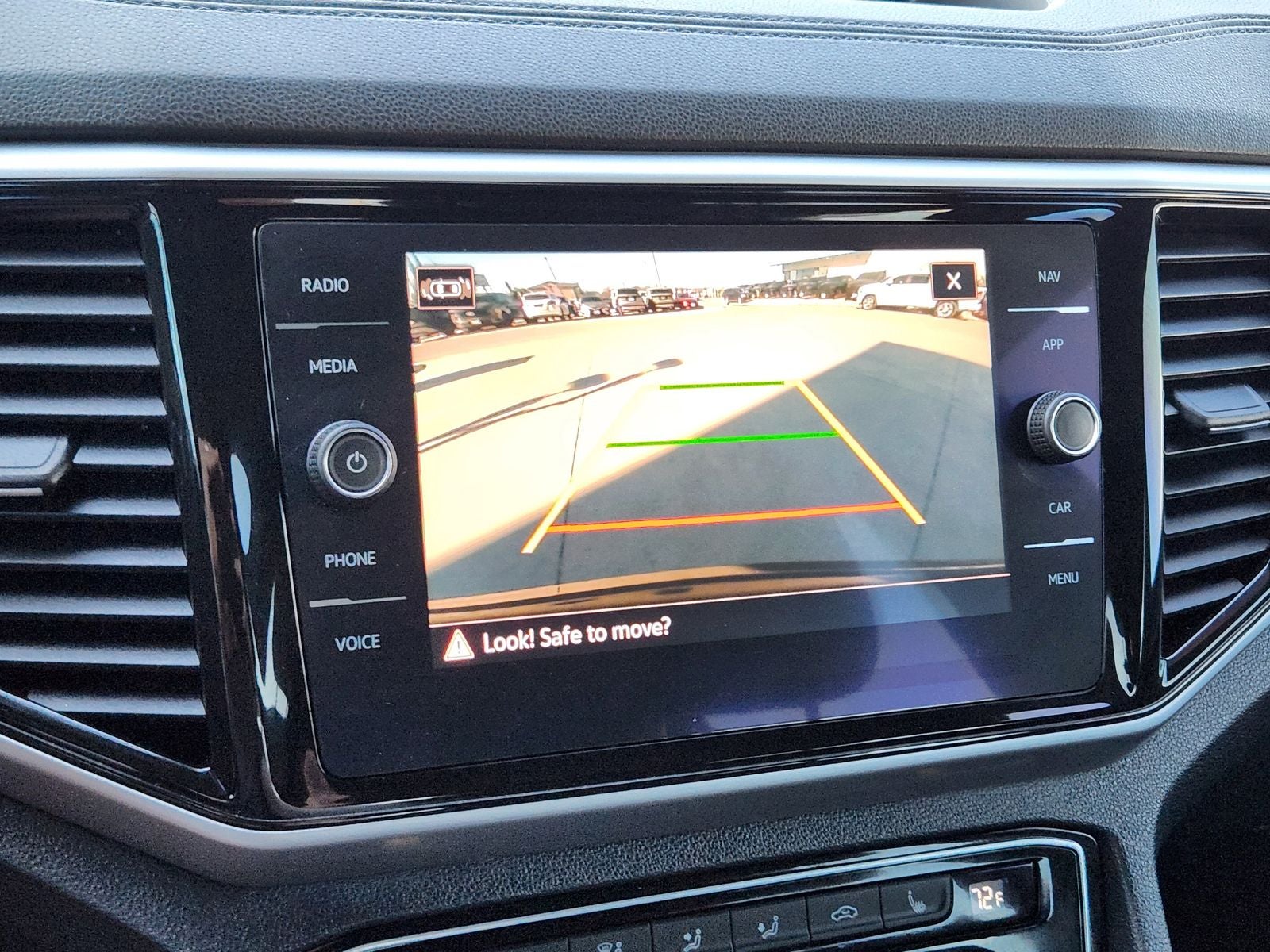 2022 Volkswagen Atlas Cross Sport 3.6L V6 SEL R-Line