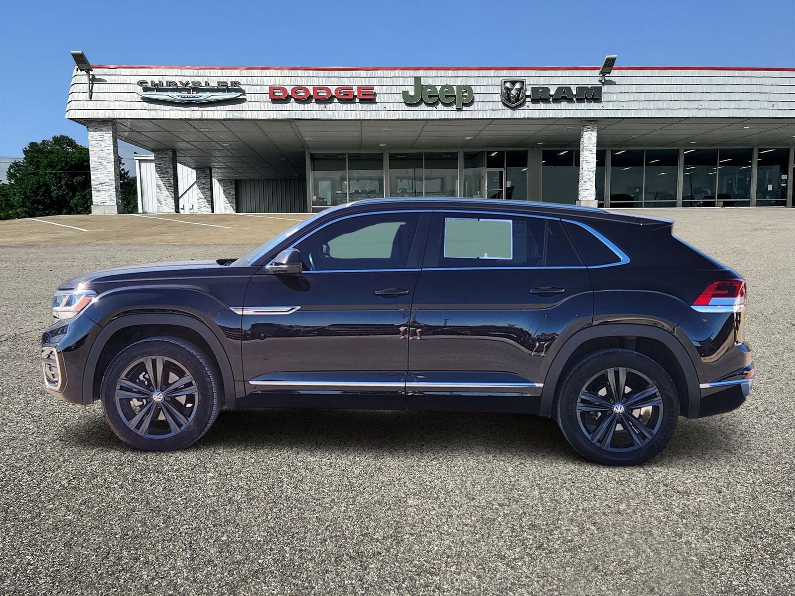 2022 Volkswagen Atlas Cross Sport 3.6L V6 SEL R-Line