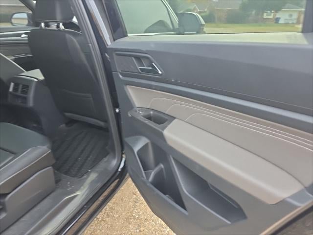 2022 Volkswagen Atlas Cross Sport 3.6L V6 SEL R-Line