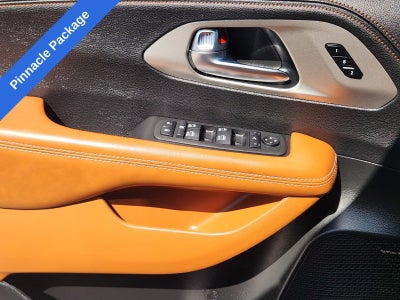 2025 Chrysler Pacifica Pinnacle