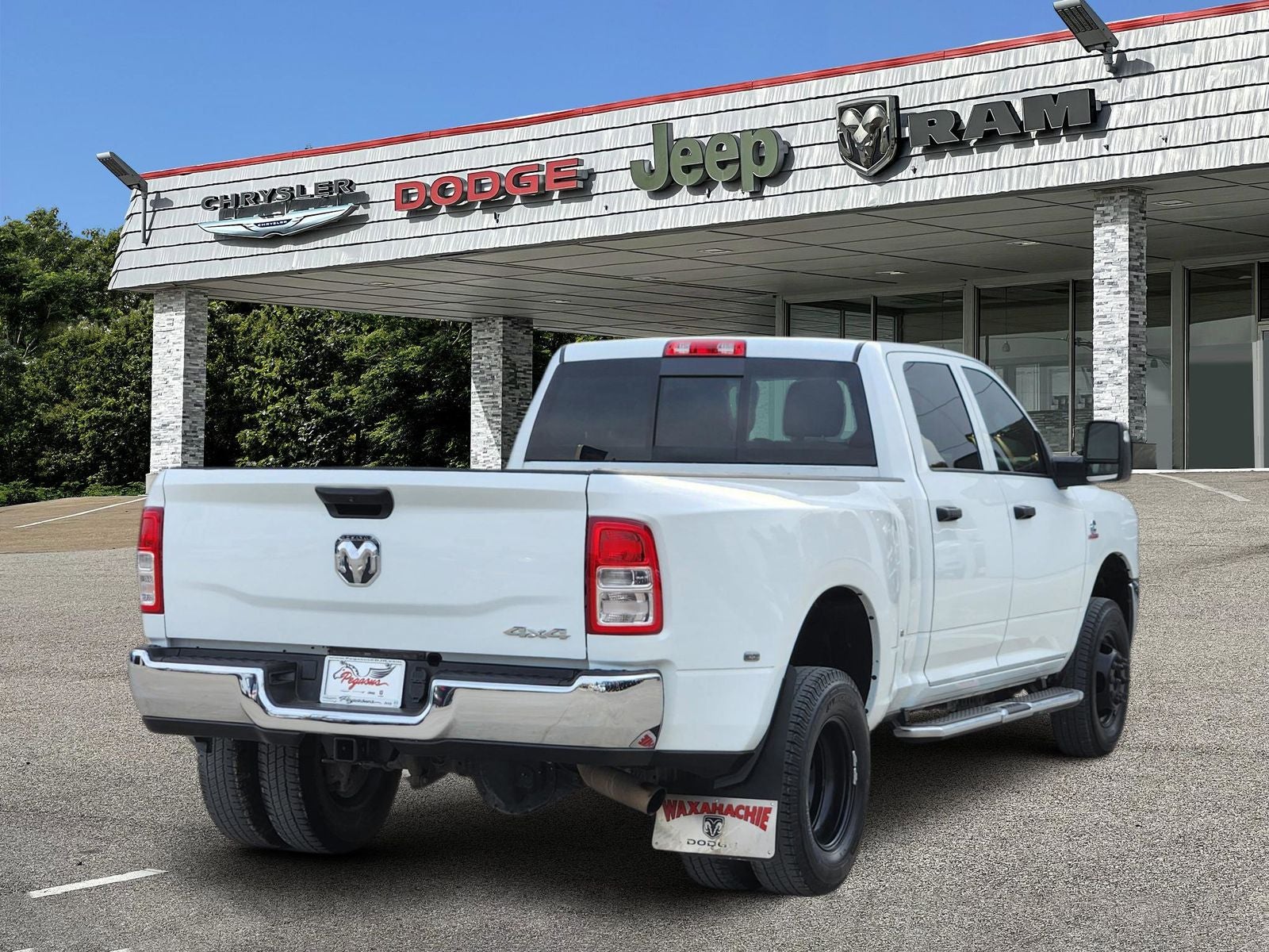2024 RAM Ram 3500 Tradesman Crew Cab 4x4 8' Box