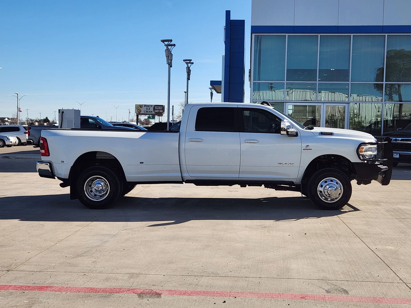 2024 RAM Ram 3500 Laramie Crew Cab 4x4 8' Box