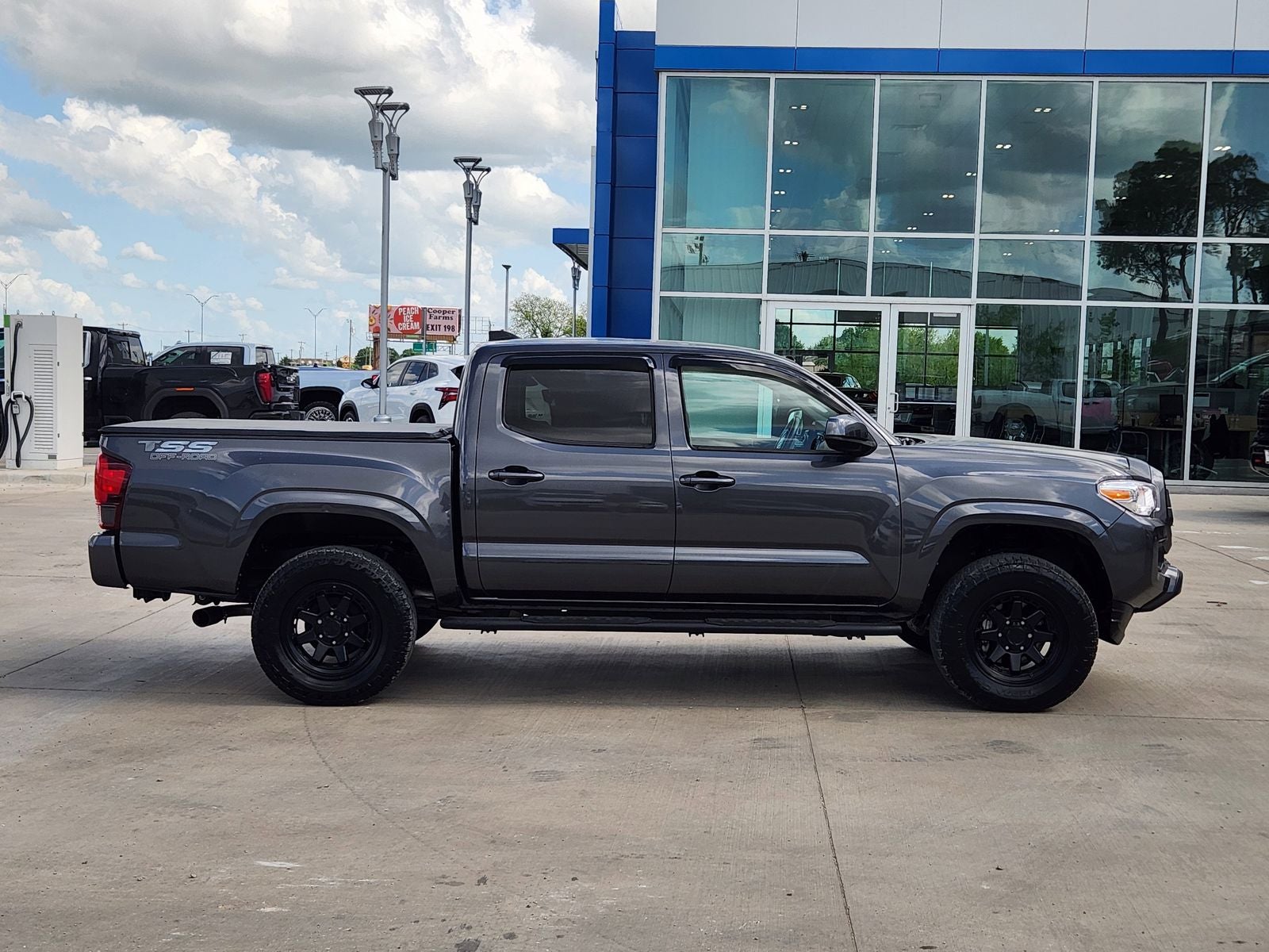 2023 Toyota Tacoma SR V6