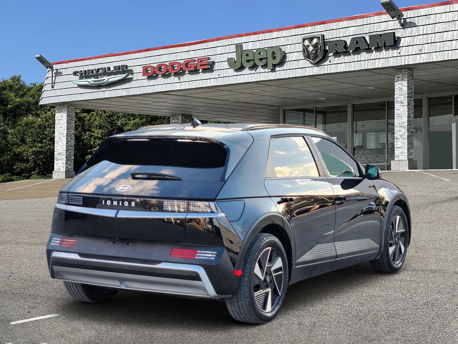 2025 Hyundai IONIQ 5 SEL