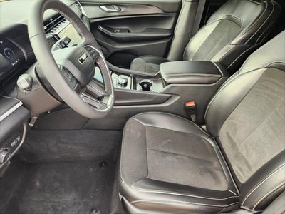 2025 Jeep Grand Cherokee L Altitude X 4x2