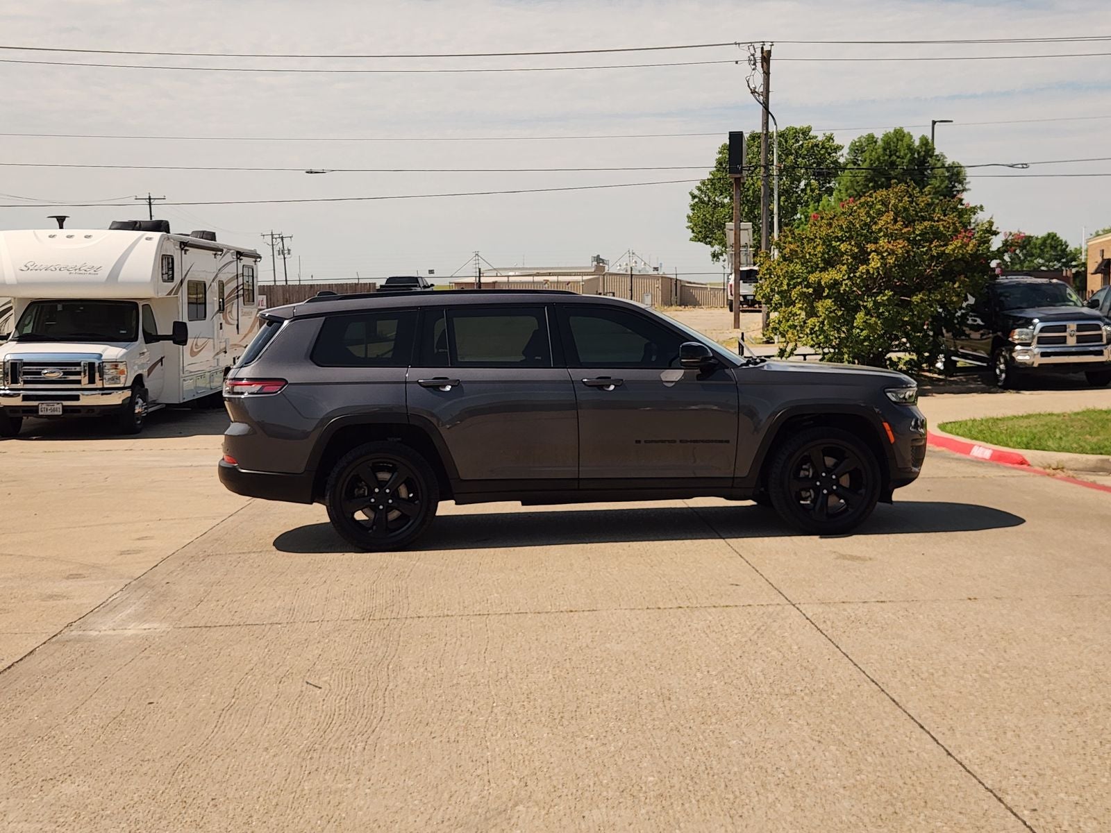 2023 Jeep Grand Cherokee L Altitude 4x4