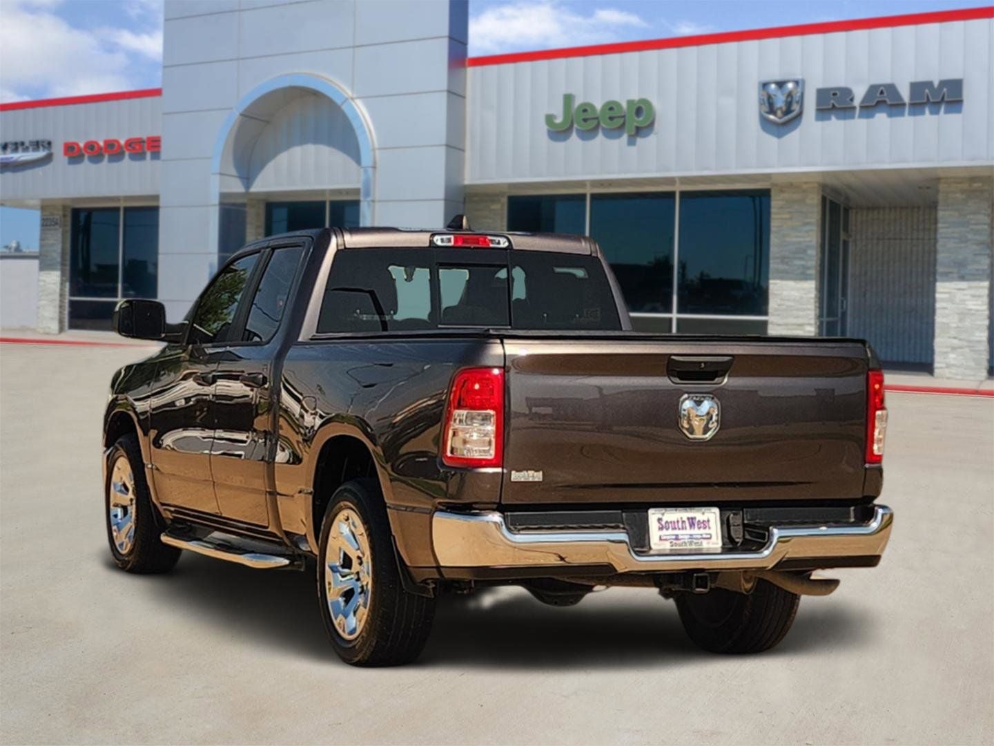 2023 RAM Ram 1500 Lone Star Quad Cab 4x2 6'4' Box