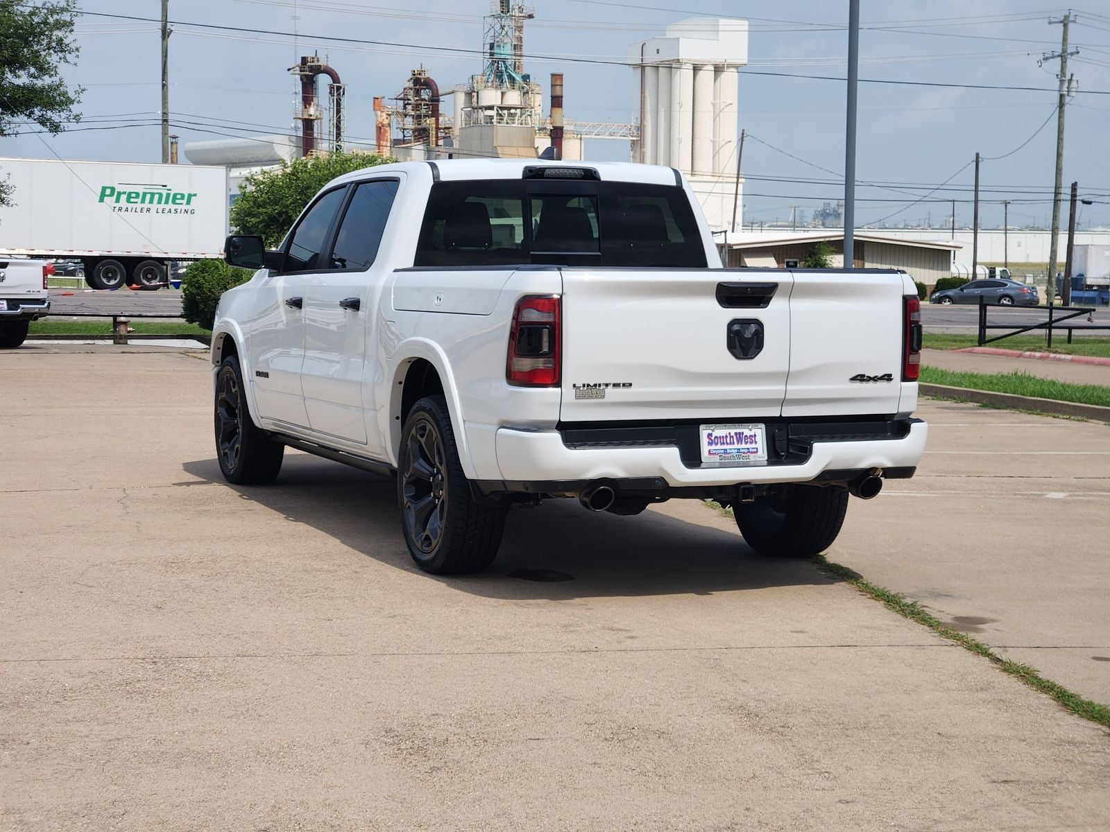 2024 RAM Ram 1500 Limited Crew Cab 4x4 5'7' Box