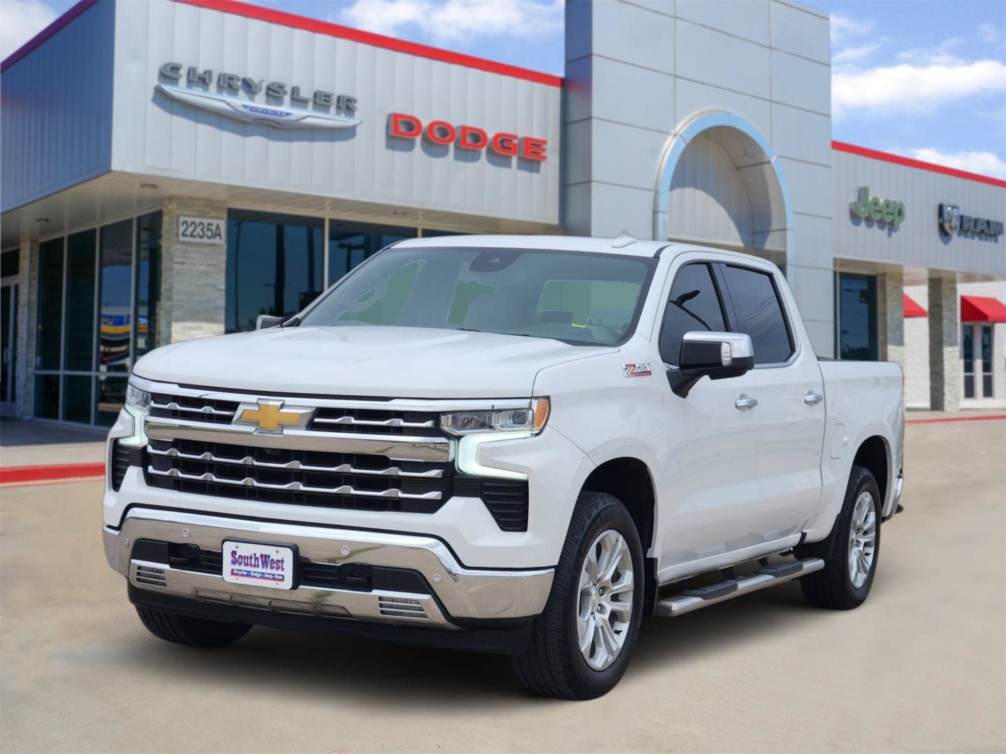 2023 Chevrolet Silverado 1500 4WD Crew Cab Short Bed LTZ