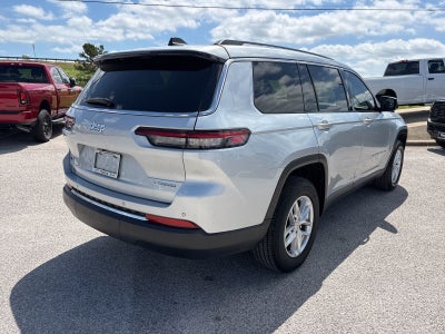 2021 Jeep Grand Cherokee L Laredo 4x2