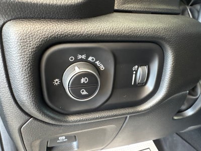 2023 RAM Ram 1500 Lone Star Crew Cab 4x4 5'7' Box
