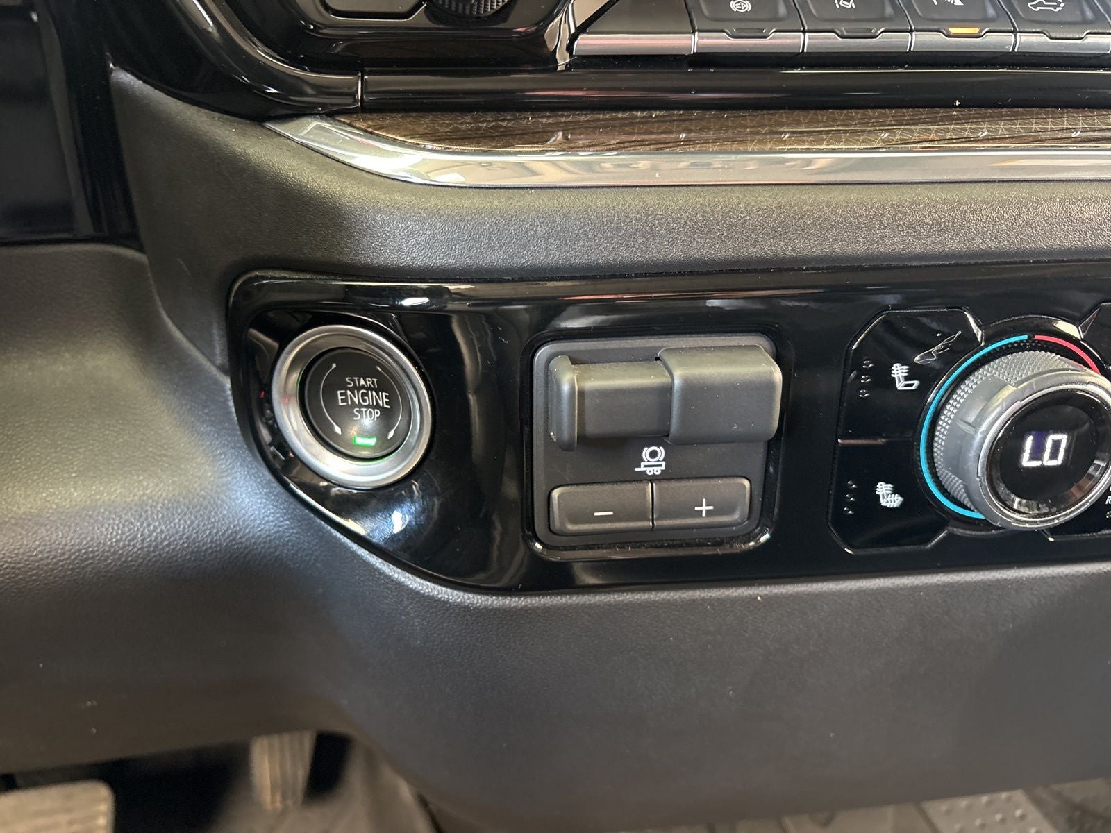 2025 Chevrolet Silverado 2500HD 4WD Crew Cab Standard Bed LT