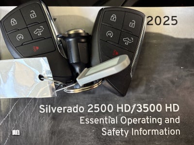 2025 Chevrolet Silverado 2500HD 4WD Crew Cab Standard Bed LT