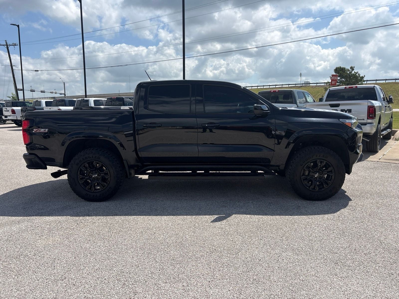 2023 Chevrolet Colorado 4WD Crew Cab Short Box Z71