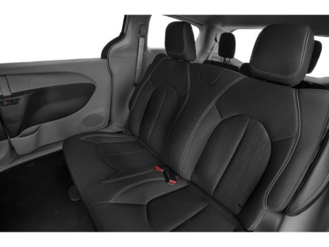 2020 Chrysler Voyager LX