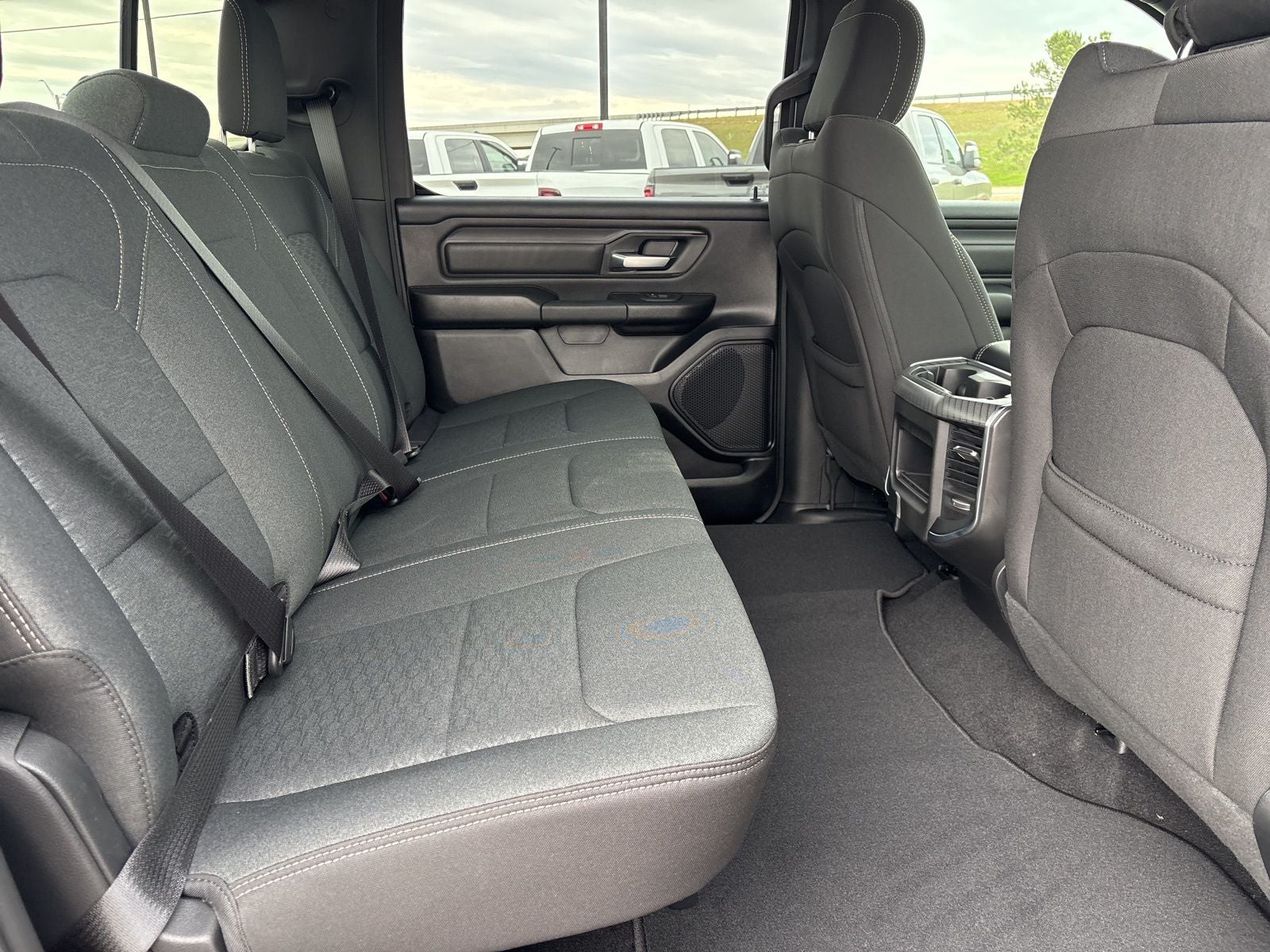 2026 RAM Ram 1500 Express Crew Cab 4x4 5'7' Box