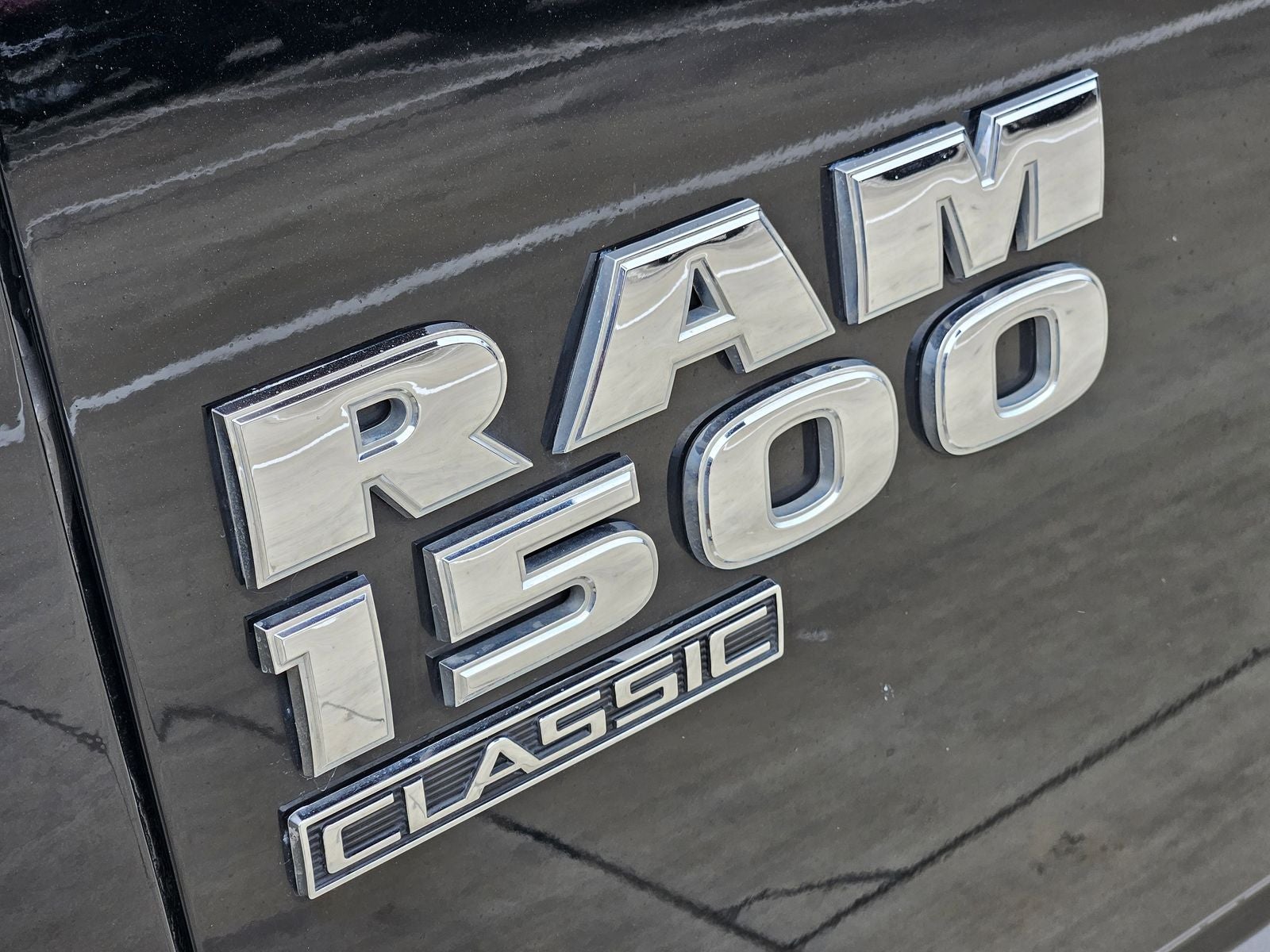 2023 RAM 1500 Classic SLT Crew Cab 4x4 5'7' Box