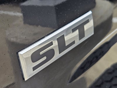 2023 RAM 1500 Classic SLT Crew Cab 4x4 5'7' Box