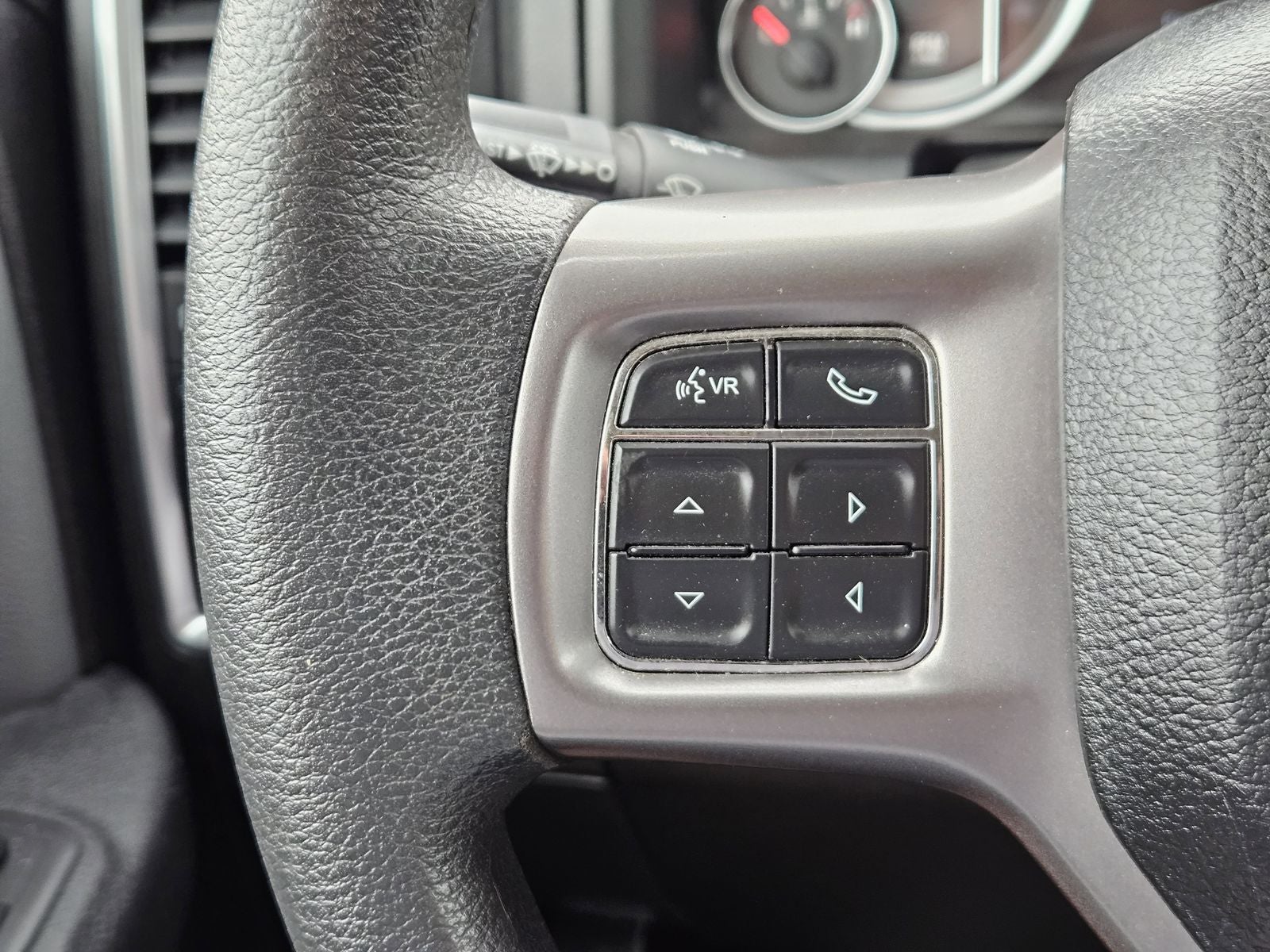2023 RAM 1500 Classic SLT Crew Cab 4x4 5'7' Box