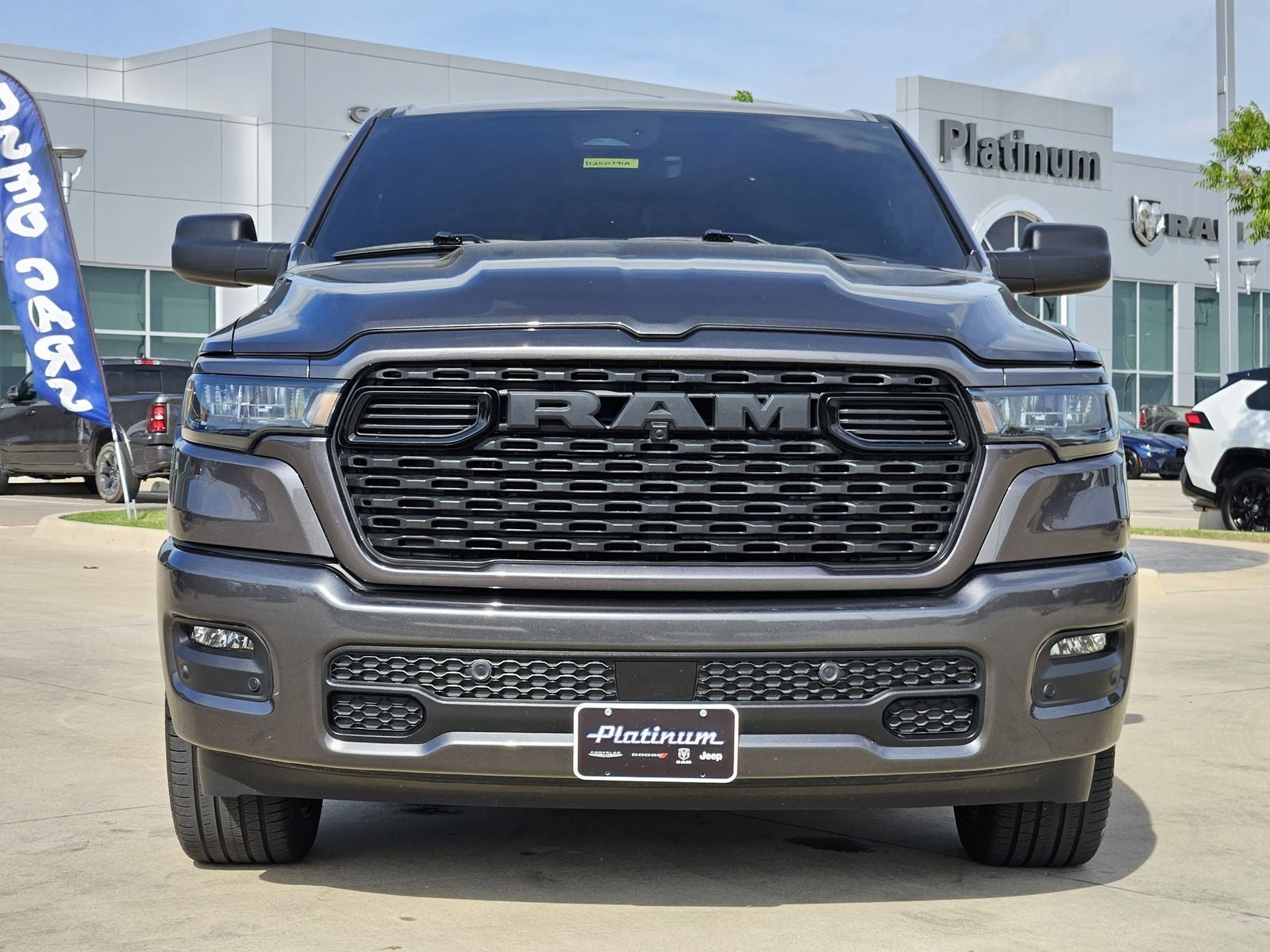 2025 RAM Ram 1500 Tradesman Crew Cab 4x2 5'7' Box