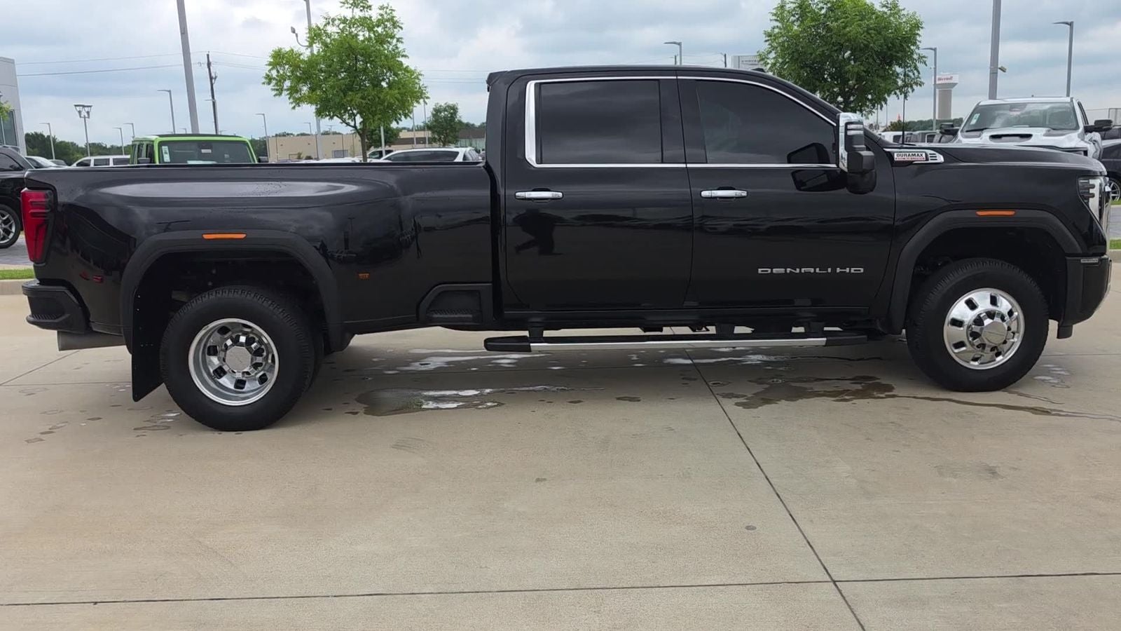 2024 GMC Sierra 3500HD 4WD Crew Cab Long Bed Denali