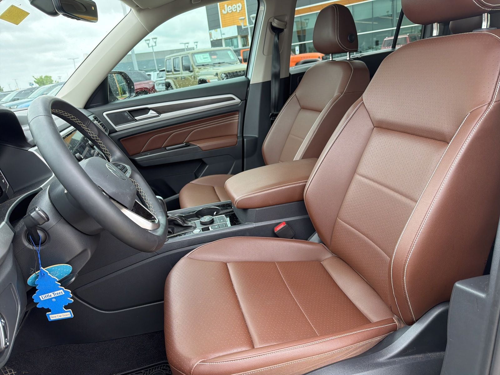 2023 Volkswagen Atlas 3.6L V6 SE w/Technology