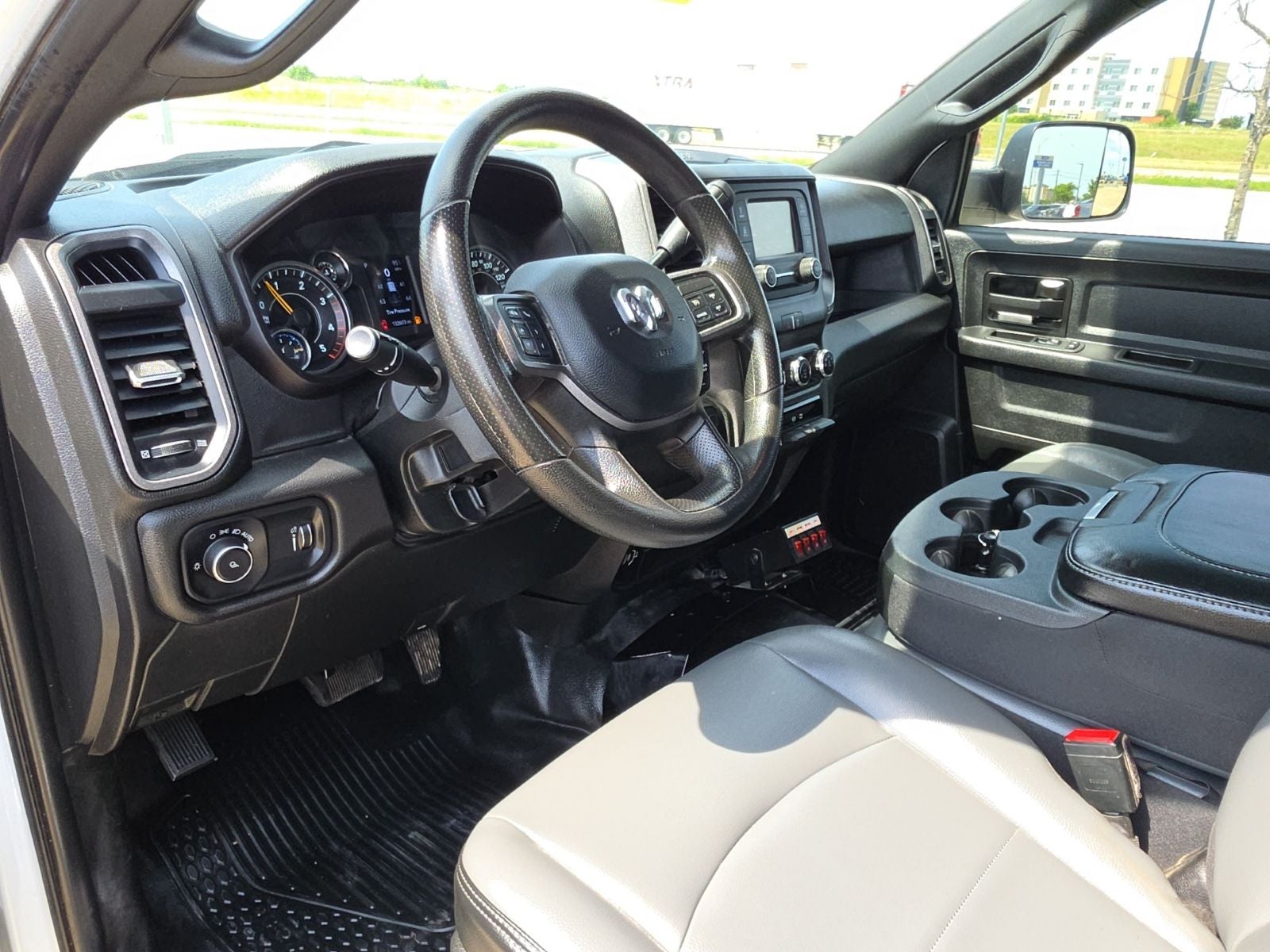 2022 RAM Ram 2500 Tradesman Crew Cab 4x4 8' Box