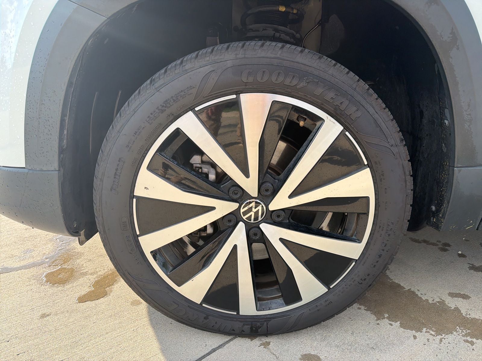 2024 Volkswagen Taos 1.5T SE