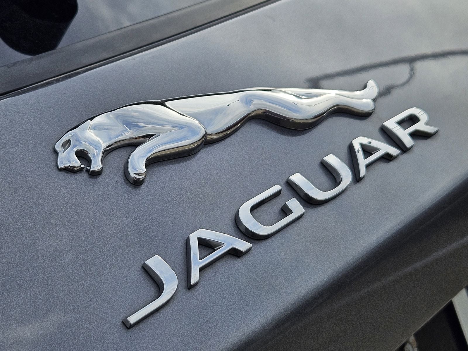 2019 Jaguar F-PACE 25t Premium