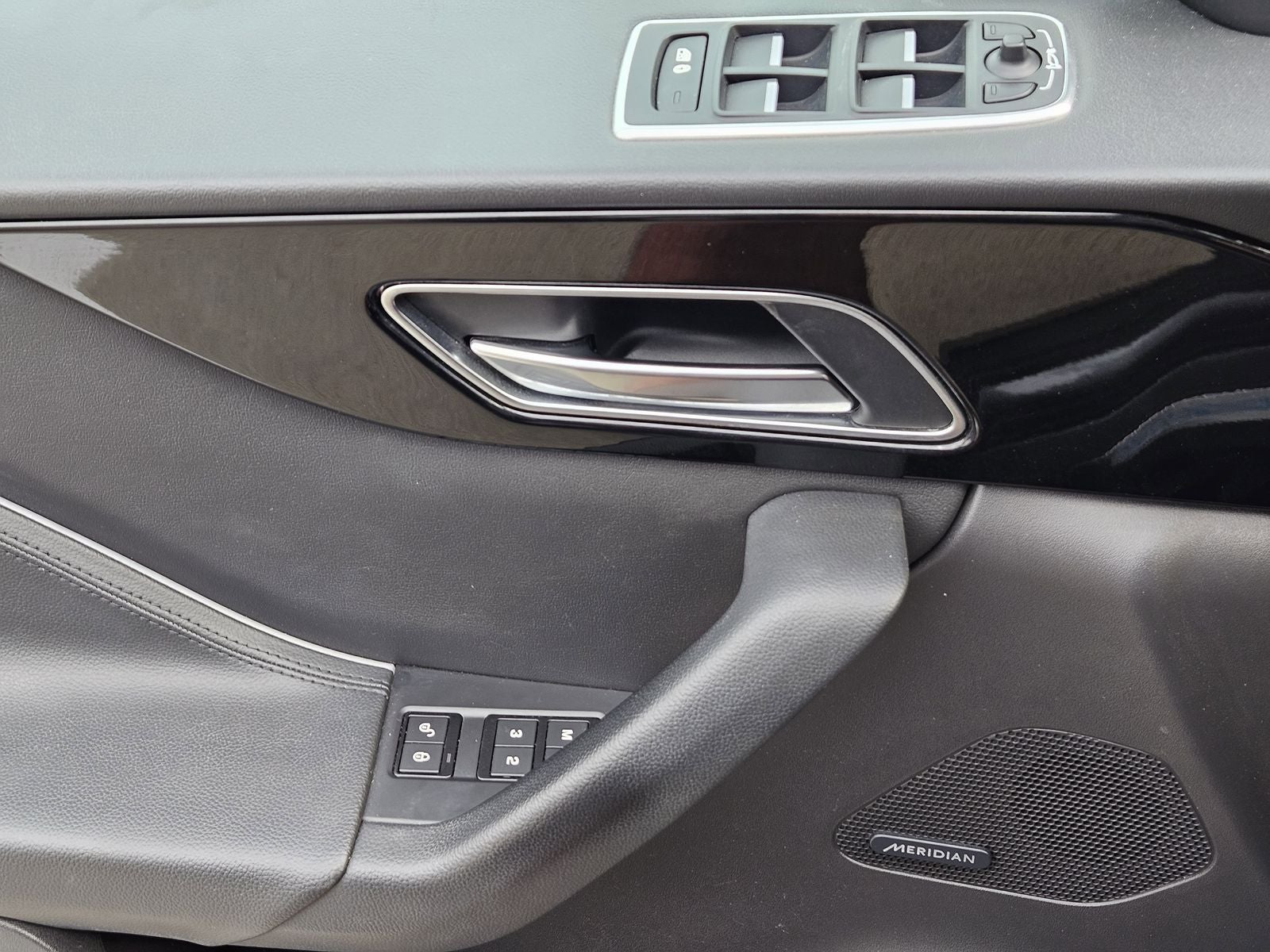 2019 Jaguar F-PACE 25t Premium