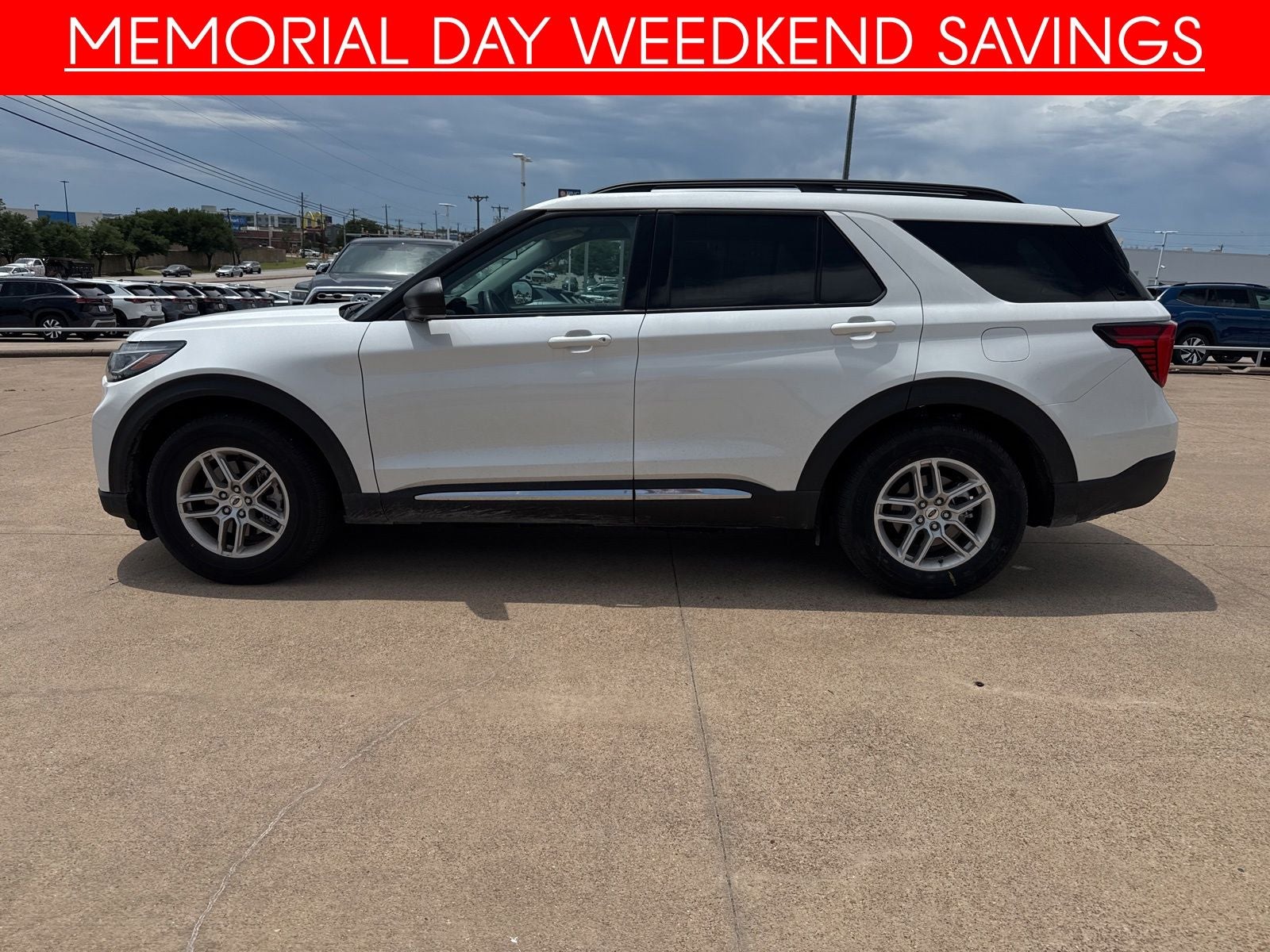 2025 Ford Explorer Active