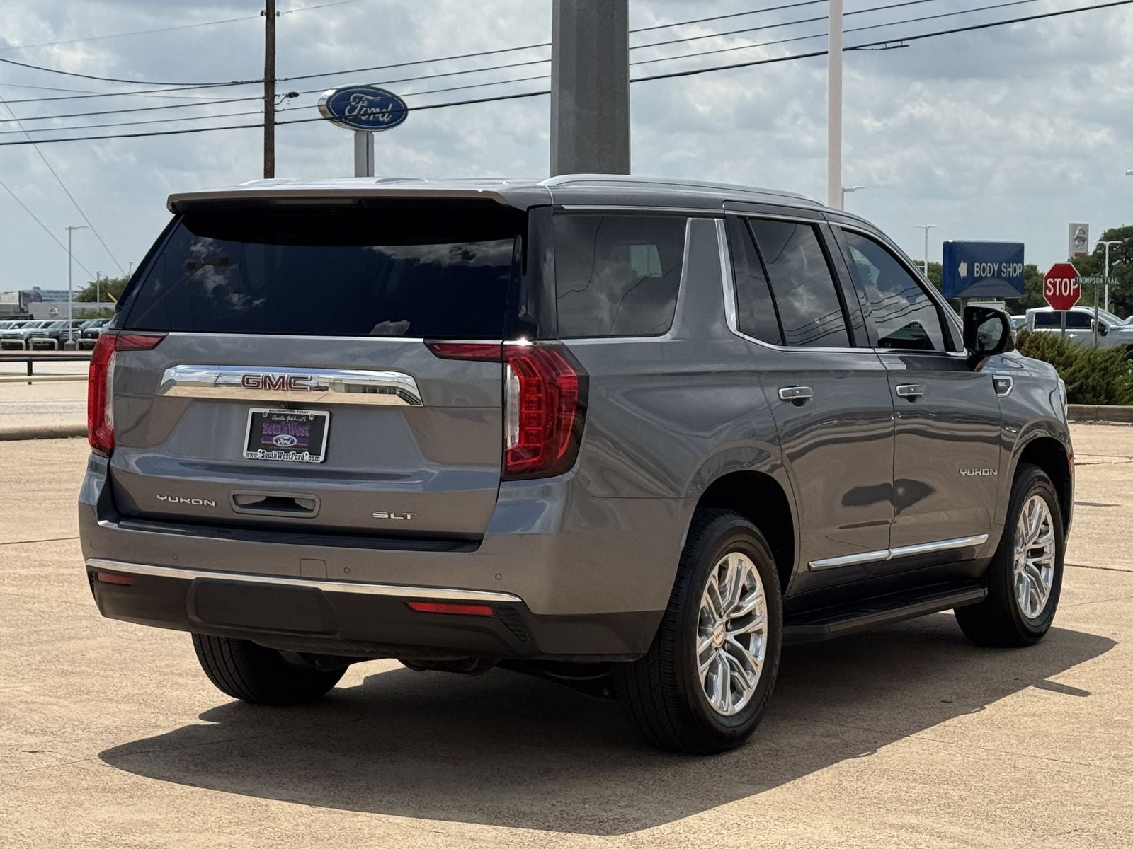 2021 GMC Yukon SLT