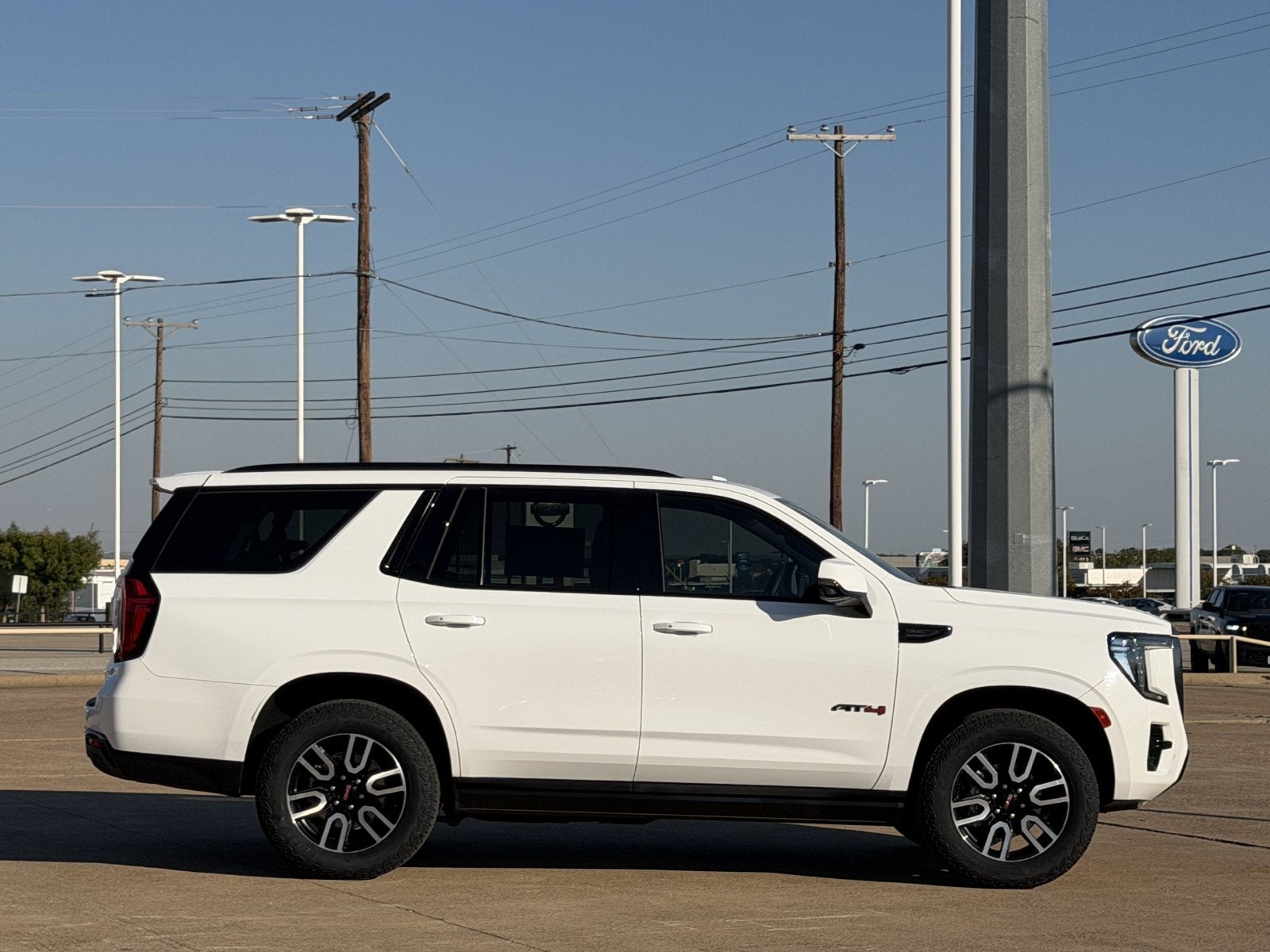 2024 GMC Yukon AT4