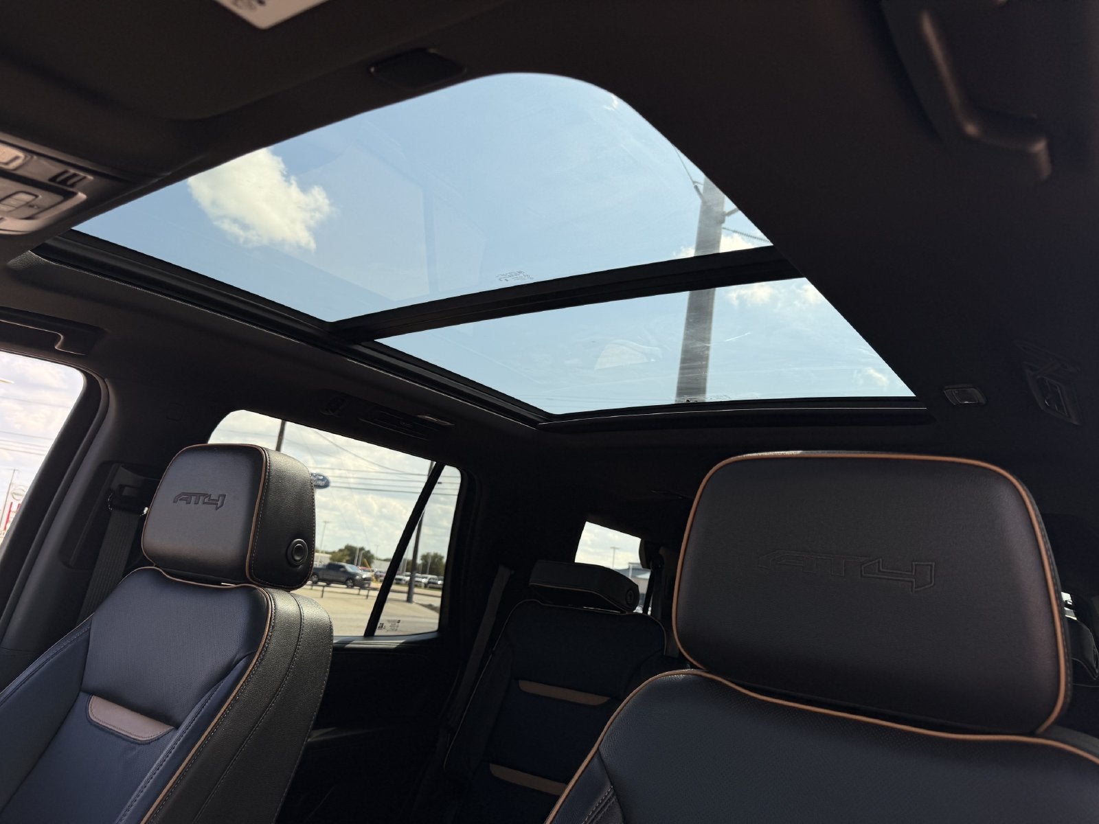 2024 GMC Yukon AT4