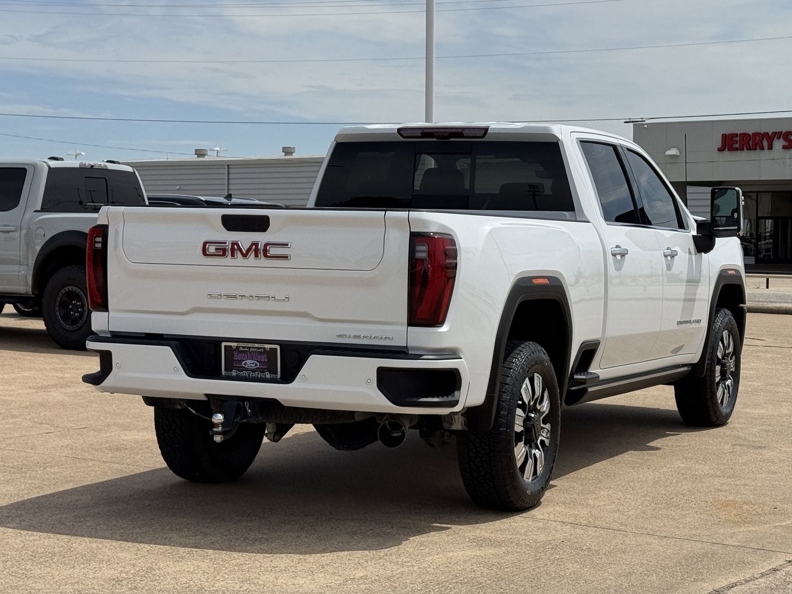 2025 GMC Sierra 2500HD Denali